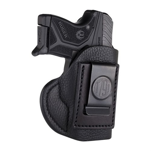 Smooth Concealment Holster Night Sky Black RH 4 erbjuder en diskret och bekväm bärlösning, tillverkad av högkvalitativt läder för långvarig hållbarhet.