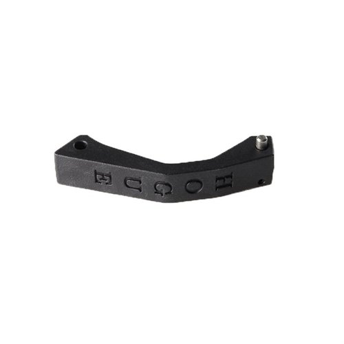 HOGUE AR-15/M-16 Trigger Guard i polymer erbjuder en konturerad design för bättre grepp och komfort. Finns i Flat Dark Earth, O.D. Green och svart.