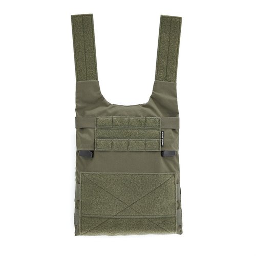 LV-119 O V E R T Front Plate Bag erbjuder anpassningsbarhet med MOLLE-fält, PTT-stöd och kabelrouting, perfekt för högprofilerade operationer.