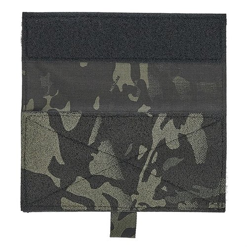 Full Flap täcker hela fronten av General Purpose Pocket på Micro Fight Chassis, perfekt för GP Pouch eller när pistolmagasin inte behövs.