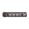 Daniel Defense RIS III Rail erbjuder en lätt och mångsidig design med M-LOK fästen, fri svävande pipdesign och hållbar konstruktion i flygplansklass.