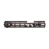 Daniel Defense RIS III Rail erbjuder en lätt och hållbar design med M-LOK fästen, frihängande pipdesign och kompatibilitet med RIS II-systemet.