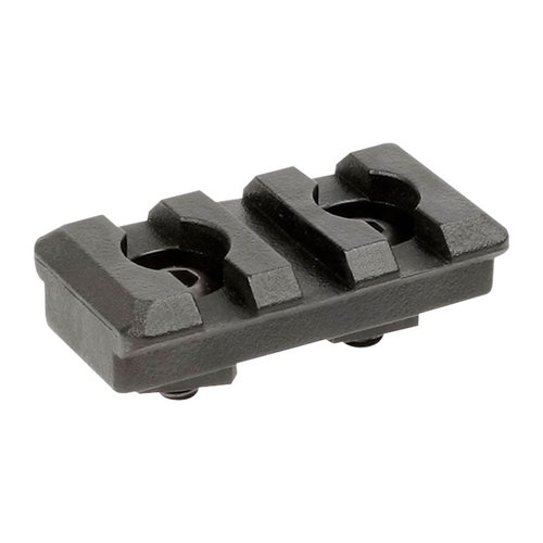 Upptäck Midwest Industries M-LOK polymer tillbehörsrails, tillverkade i USA. Hög hållfasthet, inkluderar M-LOK™ monteringshardware och finns i 3 storlekar.