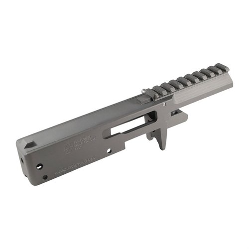 Ersättningsreceiver för Ruger® 10/22® i CNC-bearbetad aluminium med svart anodisering. Lätt att ta bort bolt, extractor och firing pin utan att ta bort avtryckaren.