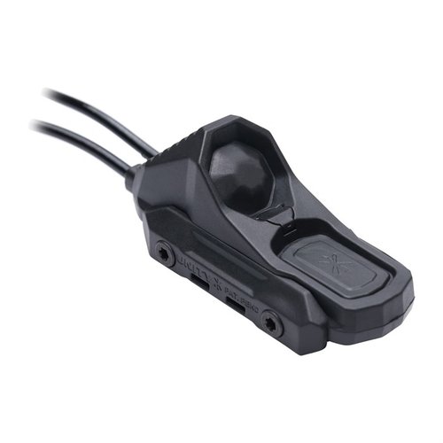 AXON™ SWITCH erbjuder komplett kontroll över ljus och lasrar i ett kompakt och hållbart hus, med tydlig taktil skillnad mellan knapparna för säker användning.