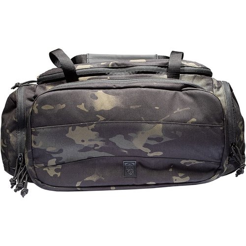 Grey Ghost Gear™ Range Bag erbjuder en praktisk och organiserad lösning för skytte, med justerbara remmar, magnetisk arbetsyta och flera fickor för förvaring.