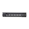 Geissele SMR HK416 MK15 är en hållbar och modulär rail i 6061-T6 aluminium, med M-LOK och picatinny-fästen för optimal prestanda och flexibilitet.