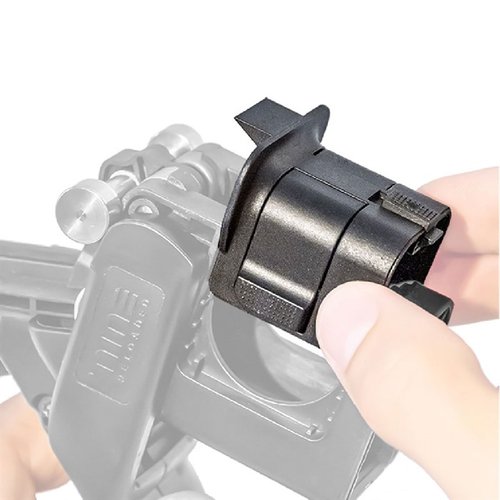 Nine Reloaded speedloader gör det snabbt och enkelt att ladda magasinen för 9x19mm, med utbytbara adaptrar för olika tillverkare.