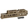 AK Alpha Series M-LOK handguards erbjuder flexibilitet med justerbar design, lättvikts aluminiumkonstruktion och flera fästen för tillbehör.