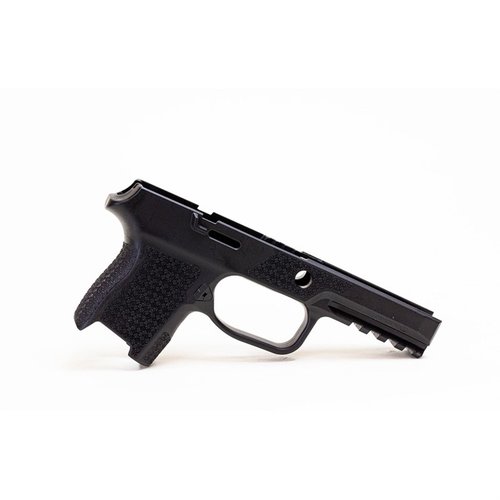 Amend2® S300™ Hybrid Grip Module för Sig Sauer® P320® möjliggör snabb omvandling mellan kompakt och fullstor pistol, med kompatibilitet för P365® magasin.