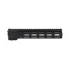 SXT Series M-LOK handguards erbjuder en robust, fri svävande design med 7-sidig M-LOK, ambidextrös QD-slingpunkt och enkel installation för AR-15.