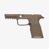 EHG SG9 gripram för SIG Sauer P320 erbjuder ergonomisk design, flarad magasinbrunn, Picatinny rail och Magpul Magazine Release för optimal funktion och passform.