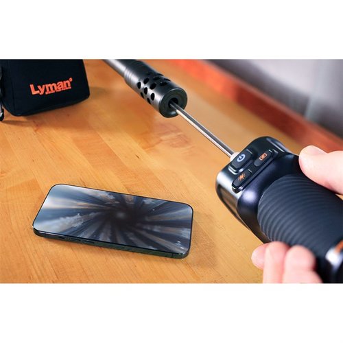Lyman Borecam 2.0 erbjuder trådlös WiFi-funktion, 1920 x 1080 upplösning, passar 22 kaliber och större, 26" lång stav samt foto- och videofunktion.