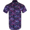 RETRO-RIFLE kortärmad skjorta är lätt och andas, tillverkad av 97% Polyester och 3% Spandex för optimal komfort och rörelsefrihet.