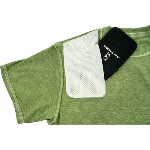 BOB ALLEN Shooting T-Shirt med Insert-A-Pad är mjuk, hållbar och fuktavvisande, med en silkeslen yta för smidig skjutställning och dämpning av rekyl.