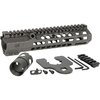 MIDWEST INDUSTRIES COMBAT RAIL HD M-LOK handguard erbjuder maximal styvhet, minimal påverkan på träffpunkt och robust konstruktion för extrema användningar.