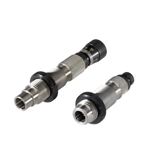 Redding Type S Match Bushing Full Die Set erbjuder exakt full längd resizing och kontroll över hylsnackens spänning, med en konkurrens Seating Die för optimal precision.