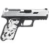 XF PRO™ 9MM Luger är en pålitlig och kompakt semi-automatisk pistol med en 4" flutad pipa, utbytbara grepppaneler och är optikredo för precisionsskytte.