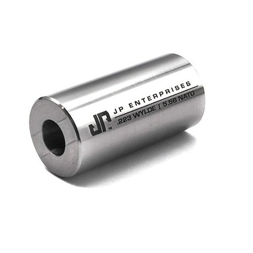 .223/5.56 Wylde Case Gauge från J P ENTERPRISES säkerställer att din ammunition fungerar i semi-automatiska gevär med hållbar konstruktion i 416 rostfritt stål.
