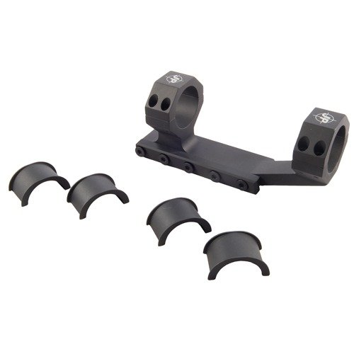 JP Flattop Scope Mount erbjuder en robust och säker montering med integrerade ringar, perfekt för lång ögonavstånd och kompatibel med 1"/30mm och 34mm kikarsikten.