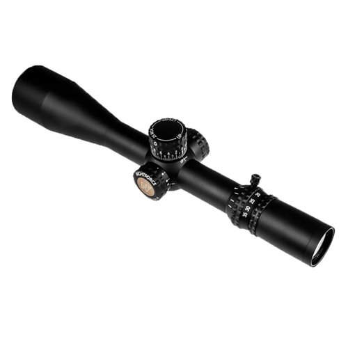 ATACR 7-35x56 erbjuder överlägsen bildkvalitet, 100 MOA/29 MRAD justering och robust konstruktion för extrema avstånd, perfekt för långdistansskytte.