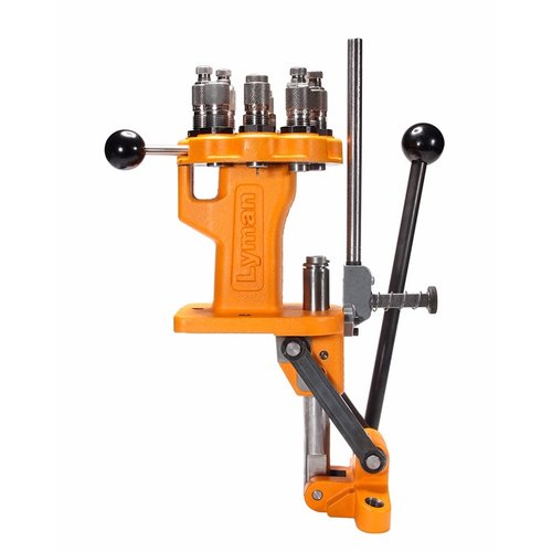 Lyman Brass Smith 8-Station Turret Press erbjuder robust konstruktion, plats för upp till fyra 2-die set, och ett ergonomiskt handtag för både höger- och vänsterhänta.
