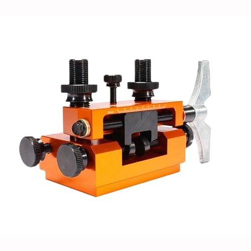 AccuSight Pistol Sight Tool från Lyman är tillverkad i CNC-bearbetad aluminium, justerar och installerar dovetail-sikten med stor kraft och precision.