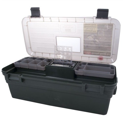 Organisera din utrustning med MTM Case-Gard Shooting Range Box 🎯. Hållbar och praktisk för förvaring av vapen och tillbehör.