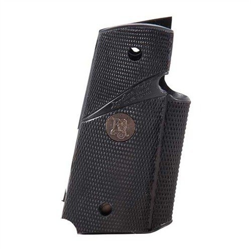 SIGNATURE GRIPS från PACHMAYR erbjuder ett unikt wrap-around design med non-skid grepp, perfekt för både höger- och vänsterhänta skytters krav.