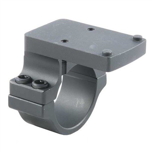 RMR SIGHT SCOPE MOUNT i 6061 T6 aluminium gör det enkelt att montera en Trijicon RMR på en 30mm scope tube för snabb övergång mellan avstånd och närmål.