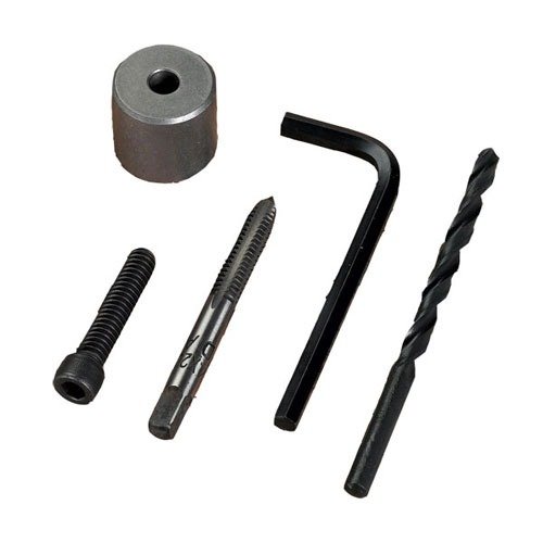 RCBS STUCK CASE REMOVER kit innehåller borr, gänga, nyckel och spacerblock för att enkelt ta bort fastsittande hylsor från dies. Instruktioner ingår.