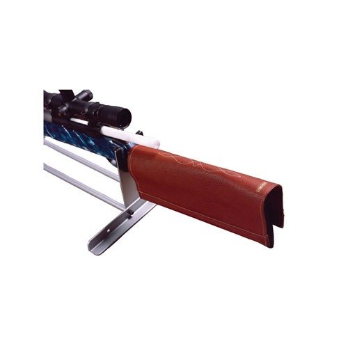 Edgewood Stock Protector skyddar din bössas kolv mot lösningar och oljor under rengöring, med robust läder och inbyggda stålstänger för stabilitet.