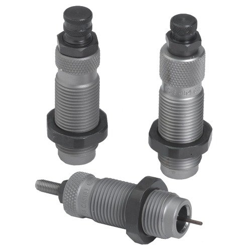RCBS 3-DIE CARBIDE SET för 460 S&W erbjuder en sizer die utan behov av smörjning, en expander die för munböjning och en seater die med crimp.