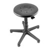 Den justerbara SHOOTING STOOL från Sinclair International är hållbar och bekväm med en vadderad väderbeständig sits, justerbar från 17" till 25" för stabilitet.