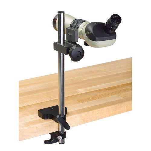 SINCLAIR BENCH MOUNT SCOPE STAND erbjuder säker montering med justerbar höjd och enkel målfångst, perfekt för både fält- och kikarsikten.