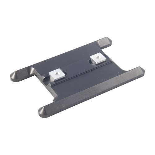 Sinclair forend adapter ger en stabil yta för skytte med sandpåsar eller målvila, med en bred anodiserad aluminiumbas och smidiga löpare för optimal precision.