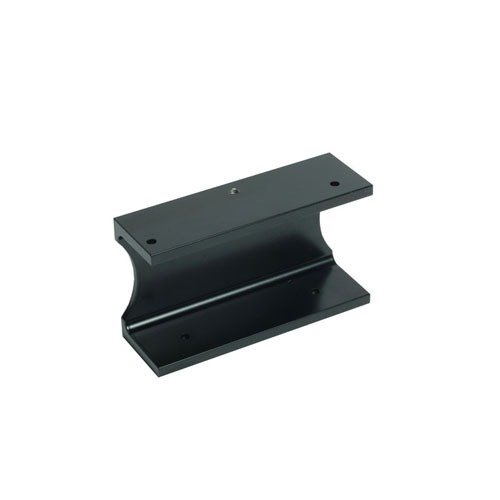 Sinclair Trimmer Stands ger en bekväm arbetsposition för Wilson Case Trimmer, lätt att fästa och erbjuder både standard och deluxe-modell för ökad stabilitet.