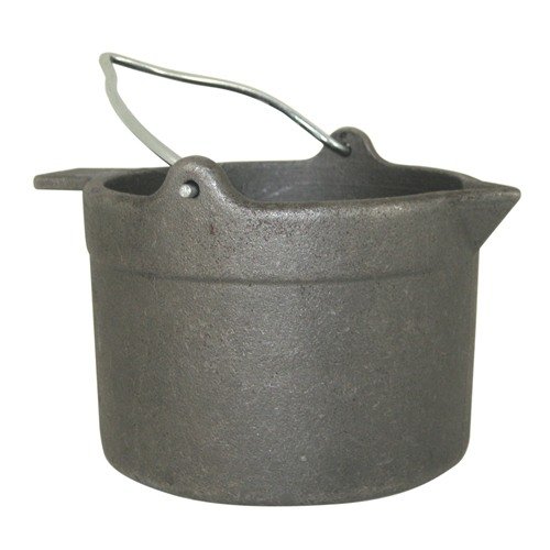 Lyman 10 LB. CAST IRON LEAD POT är en tung och stabil gjutjärnspanna med 10 lb kapacitet, perfekt för att smälta bly med olika värmekällor.