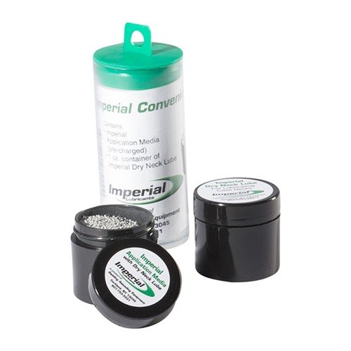 Redding Imperial Convenience Pak erbjuder en praktisk lösning med Imperial Application Media och extra 1 oz. Imperial Dry Neck Lube för enkel påfyllning.
