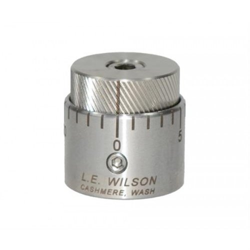 L.E. Wilsons Micro-Adjustable Bullet Seater Cap gör det möjligt att justera seating depth med precision i .001"-intervall för ökad koncentriskhet och minimerad bullet runout.