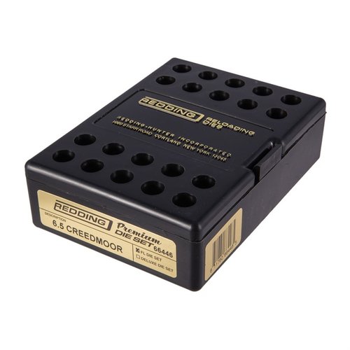 Redding 6.5mm Creedmoor Premium Die Set erbjuder en Full Length sizing die och en Seating Die med Micrometer Seat Stem för optimal handloading.