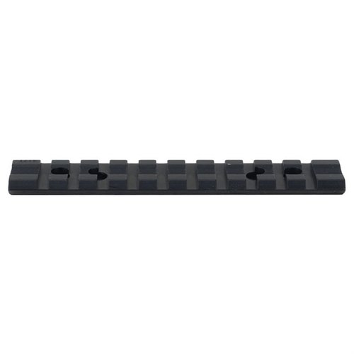 MOSSBERG 500 BASE SYSTEM från WEAVER erbjuder en perfekt passform för Mossberg 500, vilket ger stabilitet och pålitlighet för alla skyttebehov.